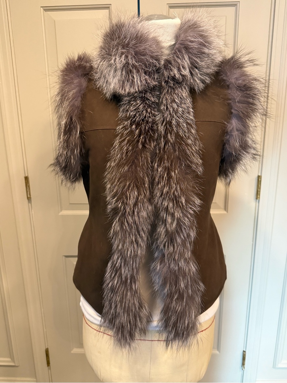 Tyler Boe Fur Foxy Vest Walnut Brown Fur-Trim Women XS NEW NWT - Picture 3 of 7